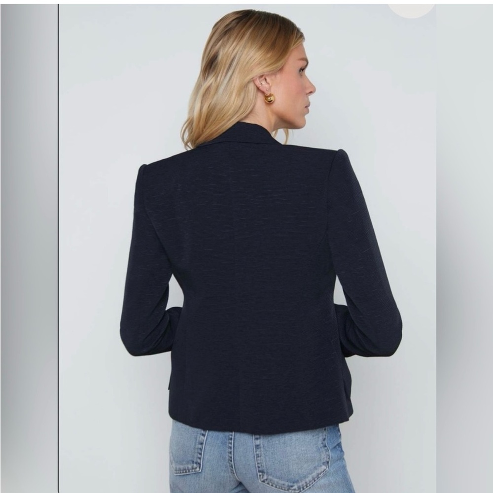 L'AGENCE Jennah Navy Blazer with Gold Button - size 4 - Picture 5 of 7